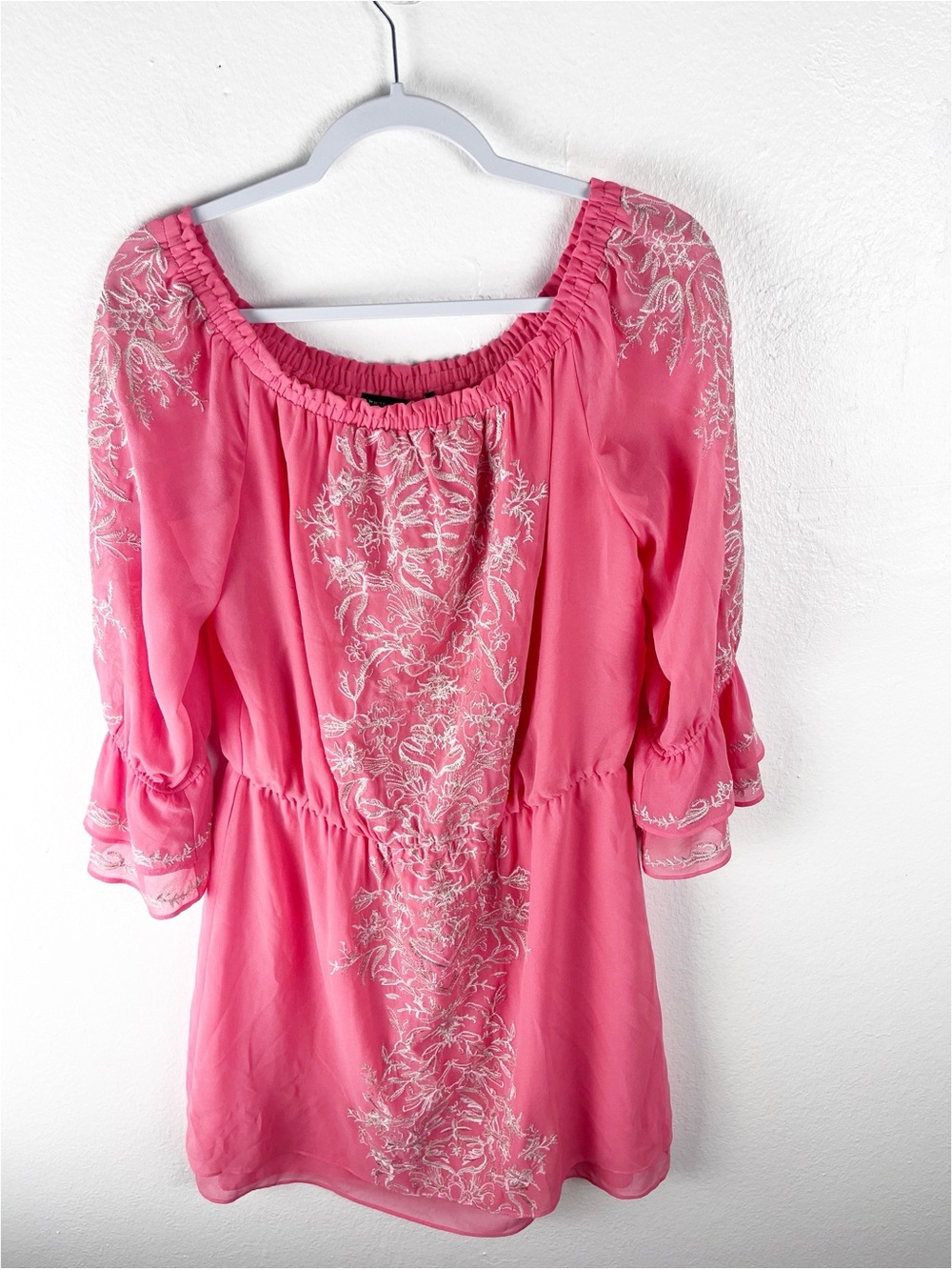 WHITE HOUSE BLACK MARKET Coral Embroidered Bell Sleeves Dress Size Large Boho